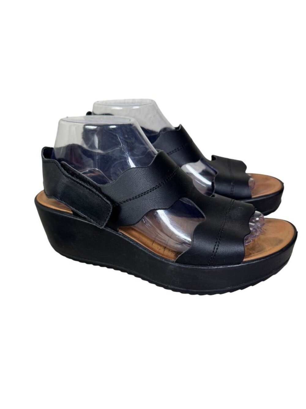 IgI&Co Black Leather Platform Wedge Sandals Womens size 9 EU 40 Italy comfort